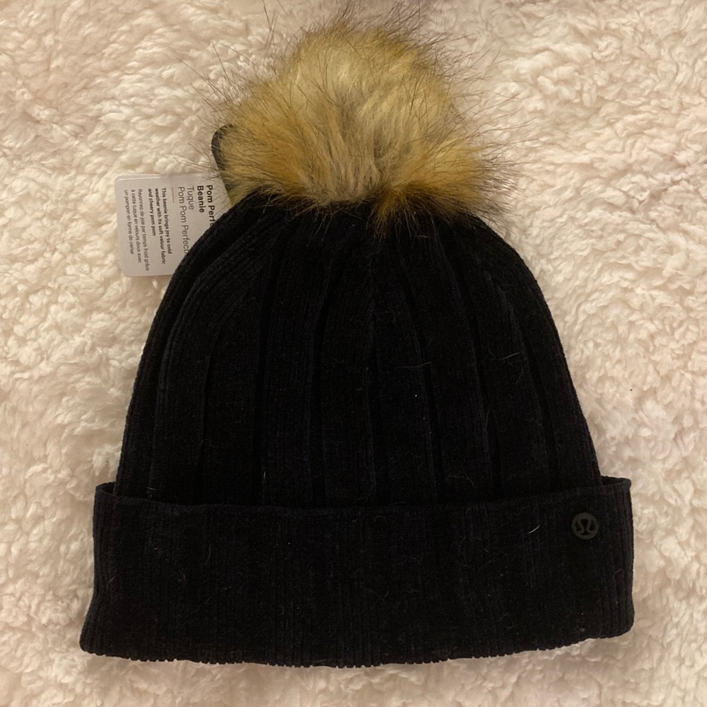 lululemon athletica Black Knit Beanie with Faux Fur Pom